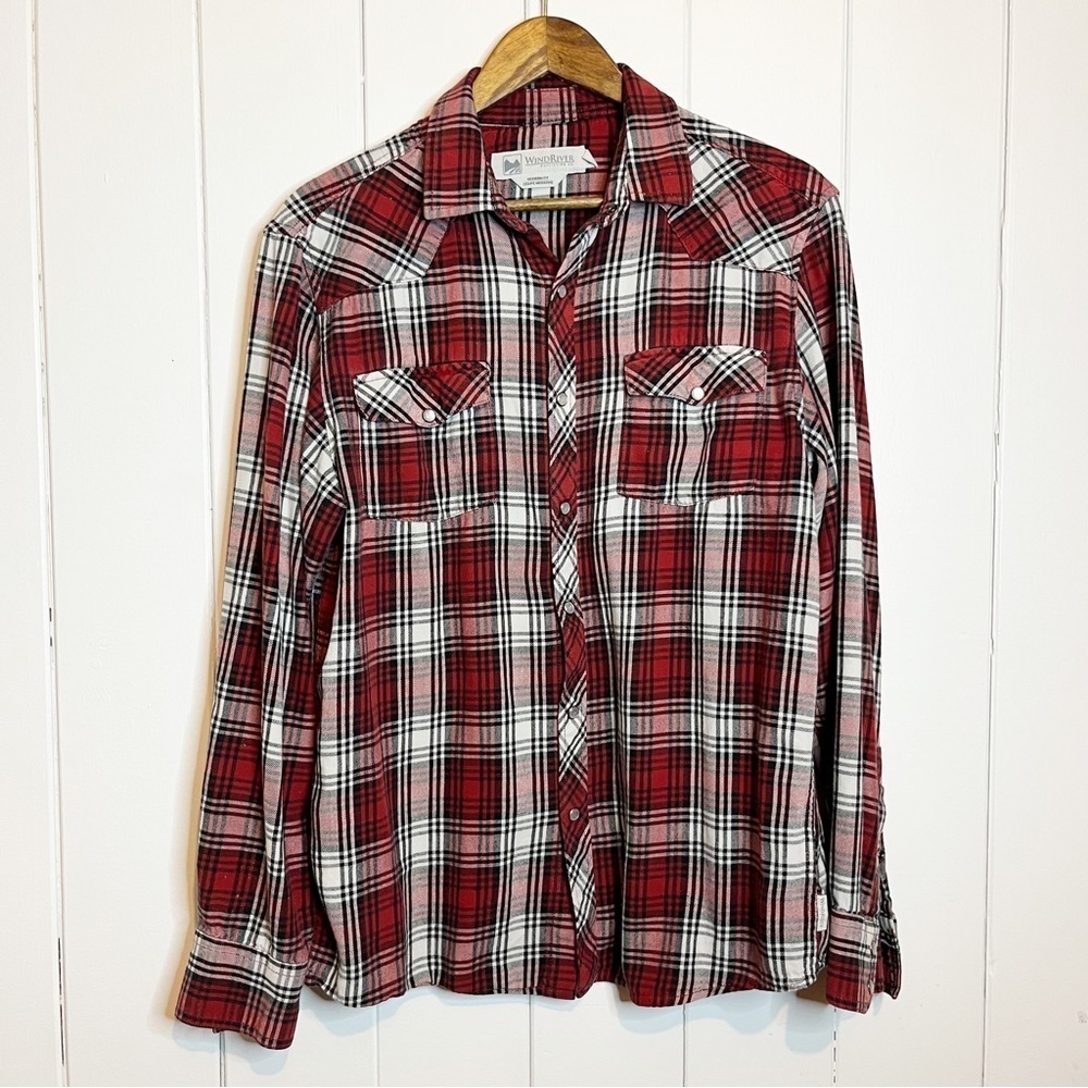 WindRiver Red Plaid Button Down Shirt. Size Large Modern Fit.